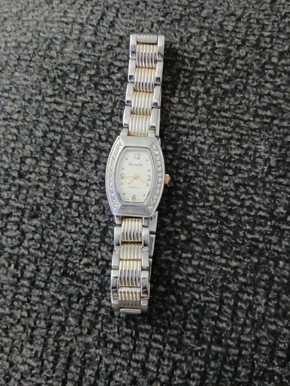 Vintage Novelle Two-Tone Crystal Women's Bracelet Watch - Silver & Gold